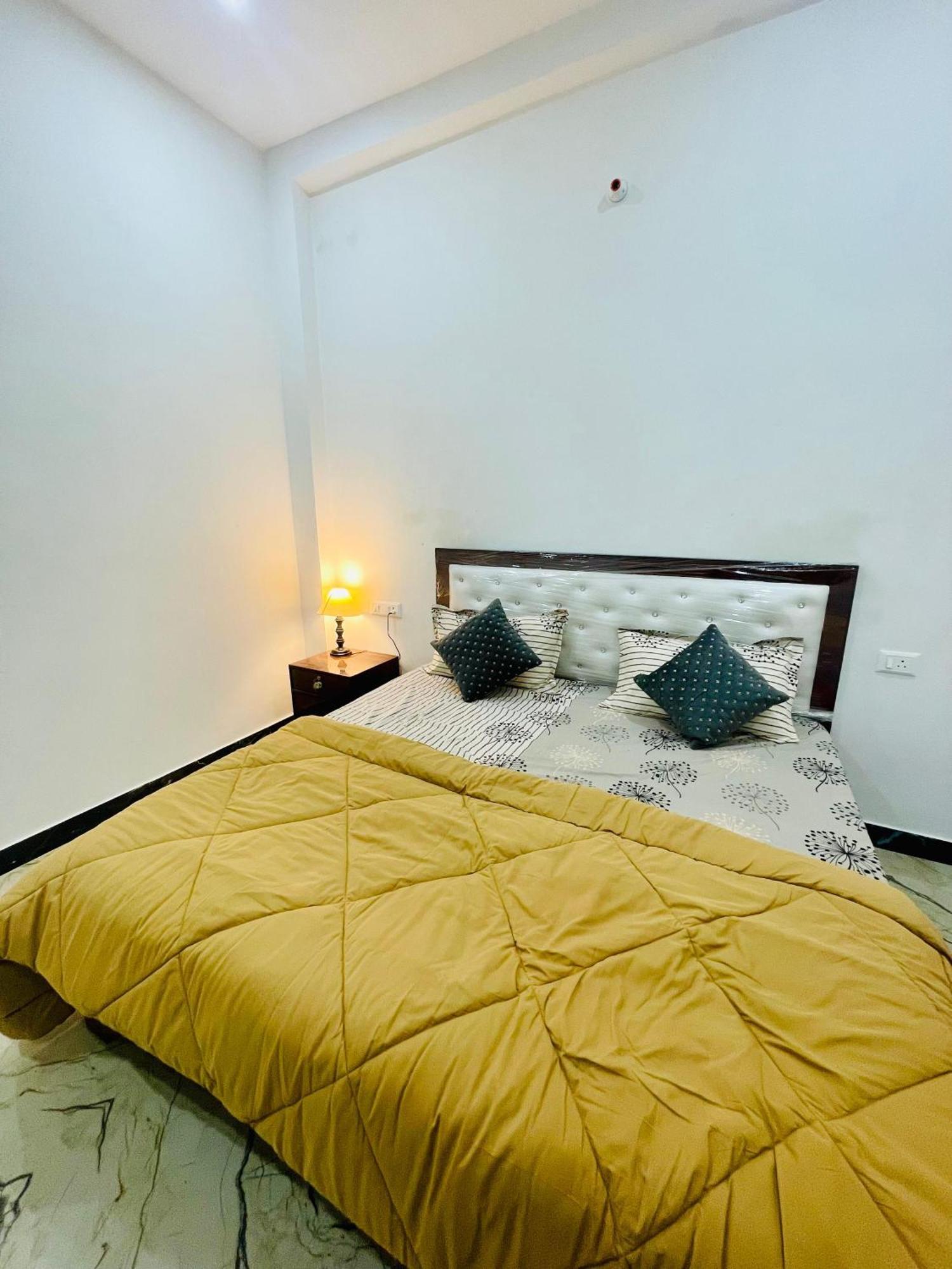 Villa Amrita Residency Varanasi Esterno foto